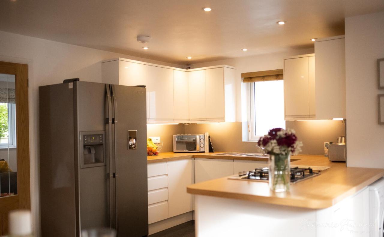 The Lookout, Modern Home From Home, Sleeps 5, With Private Parking & Outside Terrace St Ives Esterno foto
