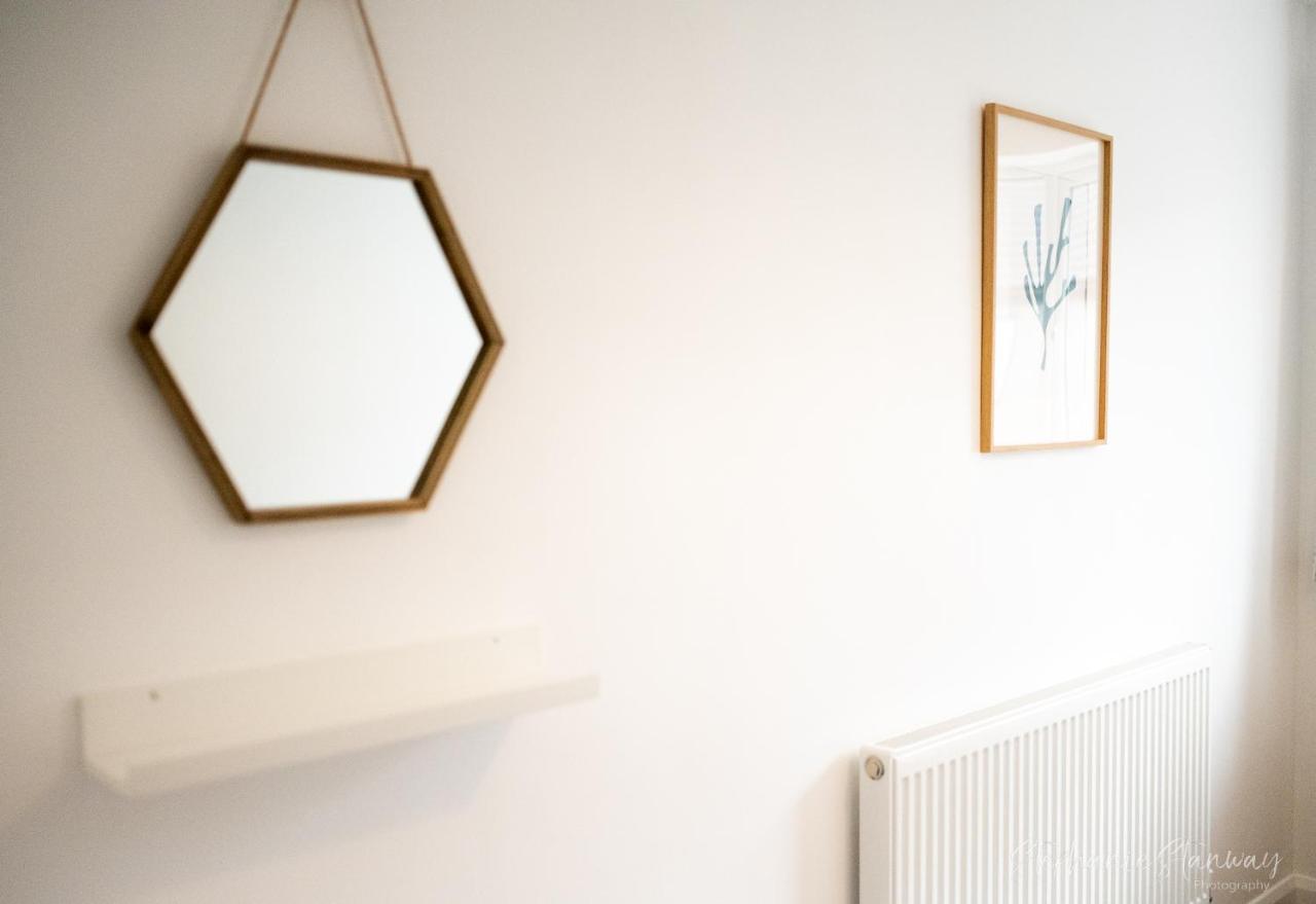 The Lookout, Modern Home From Home, Sleeps 5, With Private Parking & Outside Terrace St Ives Esterno foto