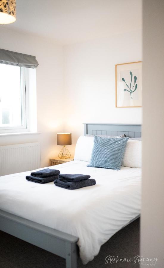 The Lookout, Modern Home From Home, Sleeps 5, With Private Parking & Outside Terrace St Ives Esterno foto